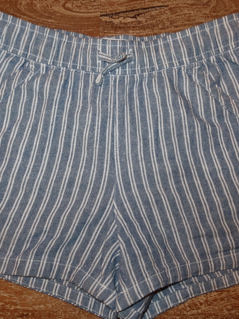 Old Navy Blue White Striped Shorts Girls Stretchy Drawstring Waist Size 10/12